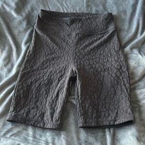Boutique leopard biker shorts